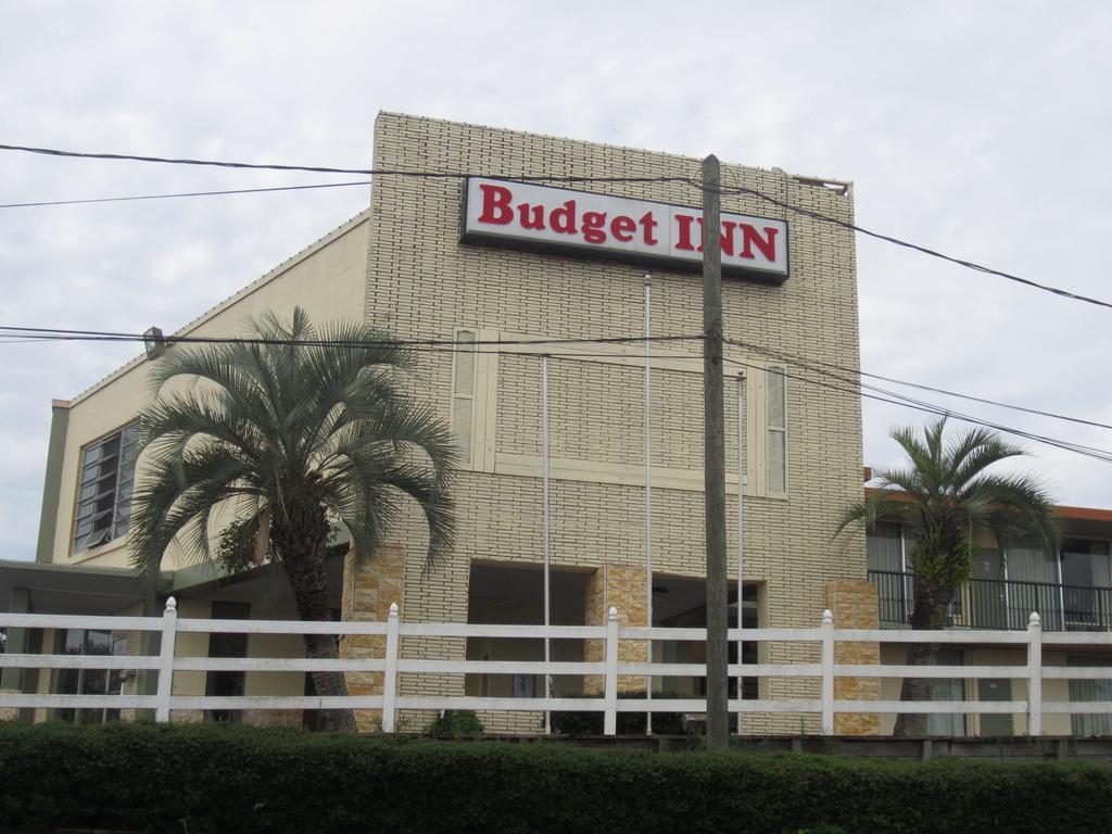 Budget Inn - פלטקה מראה חיצוני תמונה