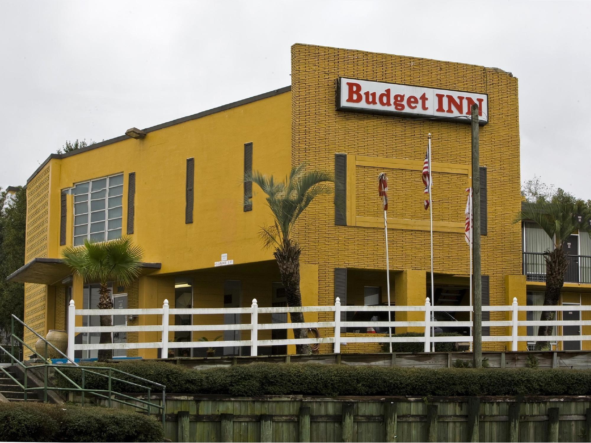 Budget Inn - פלטקה מראה חיצוני תמונה